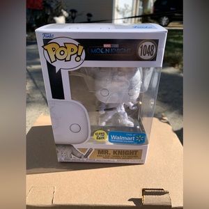 2022 Glow in Dark Walmart Exclusive Marvel Moon Knight “Mr Knight” Funko Pop